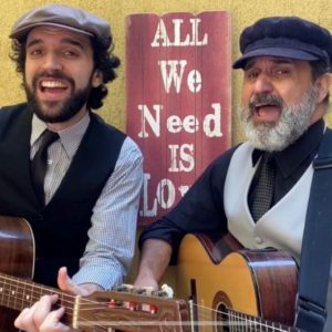 Serenata Beatles vídeo Trovadores Urbanos PJ