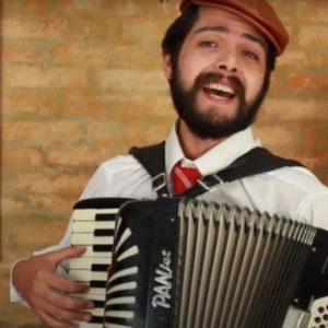 Serenata Seresteiro com Sanfona vídeo Trovadores Urbanos